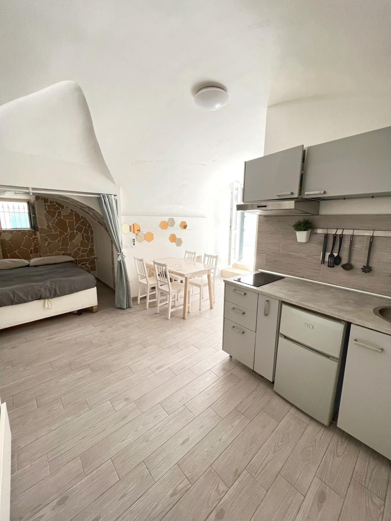 Acquasale Apartment "Altomare" 비에스테 외부 사진