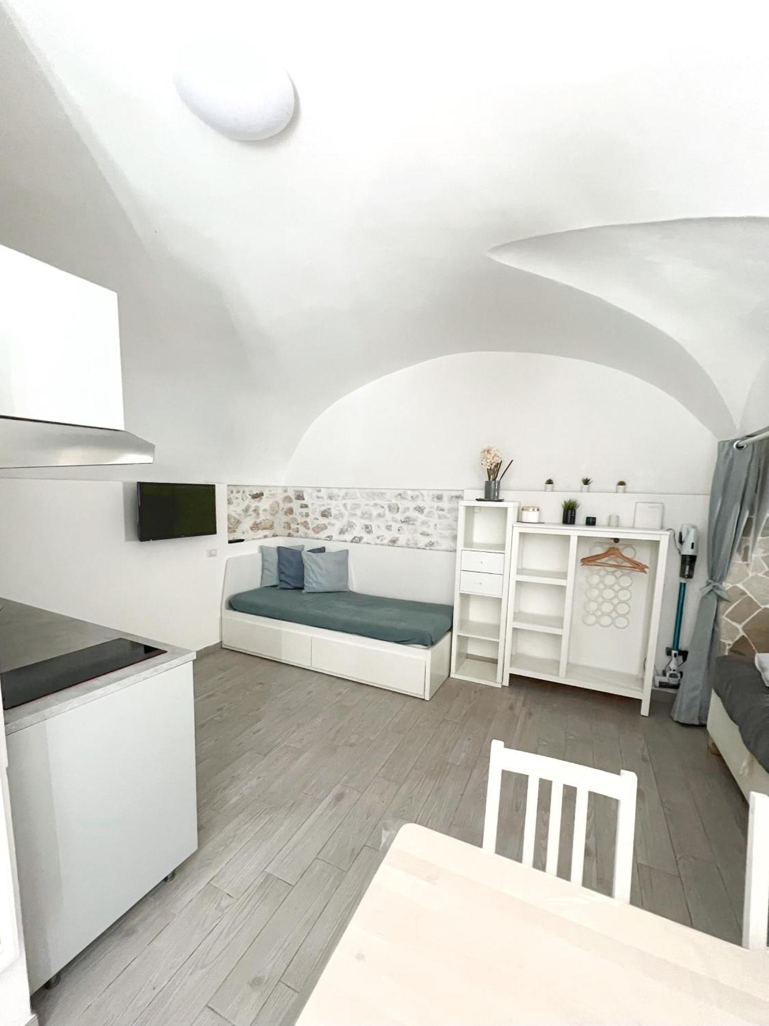 Acquasale Apartment "Altomare" 비에스테 외부 사진